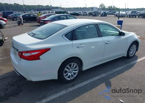 2017 Nissan Altima 2.5 S из США, поврежденный, VIN 1N4AL3AP3HC136356